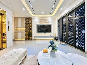 bán nhà trần khát chân 35m, 5 tầng, mt 4.2m lô góc, thang máy, nhà mới 100%, giá 8.6 tỷ