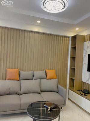 Cho thuê căn Hud Trầu Cau, 2 ngủ 2vs, diện tích 66m2, mới đẹp, tầng cao view thoáng.