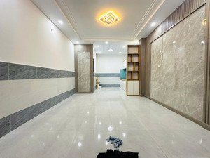 nhà riêng (4,2mx8.5m) ở trương thị hoa gần siêu thị metro quận 12. giá còn thương lượng