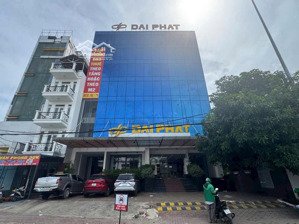 bán tòa nhà ngay mặt tiền sư vạn hạnh - dt: 7 x 19m - hầm + 7 tầng - giá bán: 50 tỷ tl