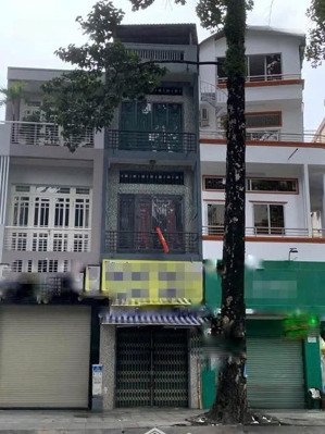 chú sáu bán gấp nhà ngô gia tự, quận 10. 70m2. 1 trệt, 3 lầu kiên cố. sổ hồng chính chủ