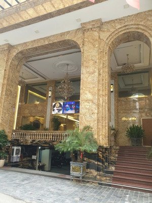 mặt phố tây sơn - 630m2 mặt tiền 18m nở hậu - vỉa hè đá bóng, kinh doanh đỉnh cao. giá 360 tỷ