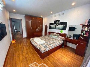 bán nhà riêng tại lê văn sỹ, p 12, q3, hcm, 6,75 tỷ, 42m2, 2pn, 2wc dt : 3,7 x 13 2tầng