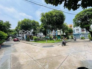 bán nhà cạnh big c trường chinh, 45 m2 3 tầng 4 tỷ nhỉnh đi bộ ra ga metro