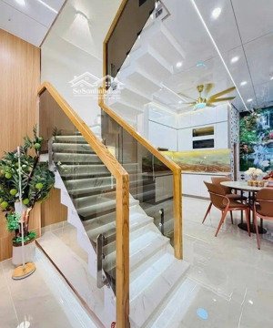 lâm văn bền p. tân quy, q7 4 tầng 66.3m2 ngang khủng 6m vị trí: ngay cư xá ngân hàng