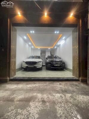 50m2*7 tầng thang máy-Mặt tiền hơn 5m-Gara chứa 2 oto 3 xe máy-Phố Vương Thừa Vũ-trung tâm Quận Thanh Xuân-Giá 21.5 tỷ