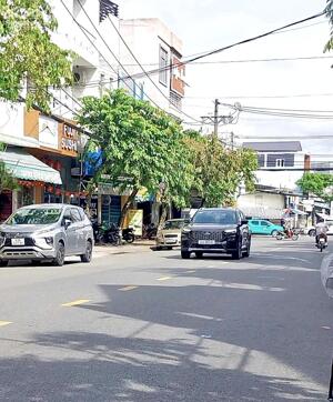 Nhà Trệt Lầu Mặt tiền đường Trần Ngọc Quế - Cách đường 30/4 50m, P.Ninh Kiều