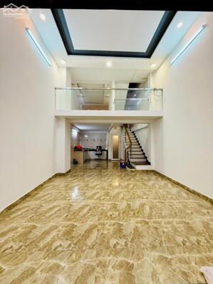 Bán nhà 3 tầng kiệt đường Đào Duy Từ, Tân Chính, Thanh Khê, Đà Nẵng - Vị trí: nhà gần chợ Cồn, siêu thị Go - Diện tích 39m2. Giá 4.95 tỷ