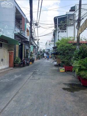 CHÍNH CHỦ BÁN NHÀ NHỎ DT 3,3 x 3,5, SỔ HỒNG RIÊNG, Q.11 (BỚT LỘC)