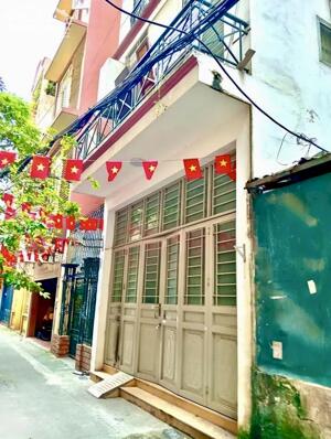 Vị Trí Số 1 Tây Sơn - 72m2 - 4 Tầng - Gara - Ô tô đỗ cửa – Ở/Kinh Doanh - Cho Thuê Tốt