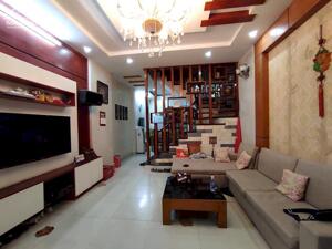 Bán nhà Vạn Phúc, lô góc siêu đẹp, ngõ nông gần phố, 40m2, 8.4 tỷ