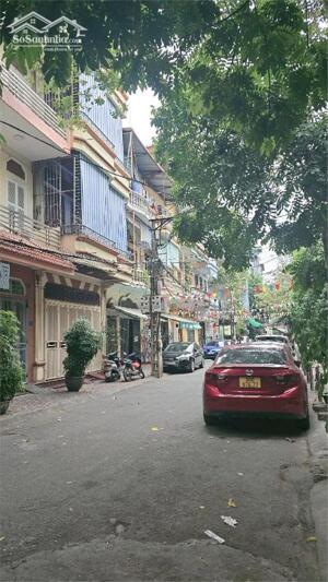 Nhà lô góc mặt phố Hoàng Quốc Việt, mặt tiền 6.8m, kinh doanh mọi loại hình