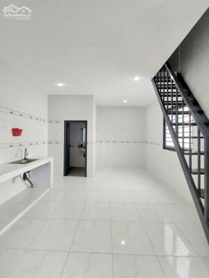 Phòng trọ rộng mới đẹp đường cách mạng tháng 8