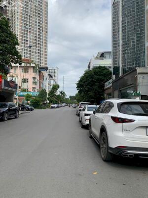 Bán nhà liền kề KĐT Văn Khê 83m xây 4T MT5m nhà hoàn thiện đẹp thang máy sẵn ở kinh doanh