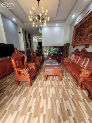 Cho thuê nhà 3 tầng, mặt tiền đường Mỹ Đa Tây, Khuê Mỹ, Ngũ Hành Sơn, Đà Nẵng. Diện tích 100m2. Giá 20 triệu/tháng