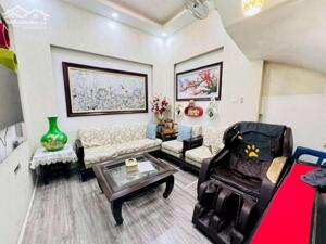 Bán nhà Phúc Lợi 40m2 ngõ thông ô tô 7 chỗ vào nhà đủ nội thất 6.5 tỷ