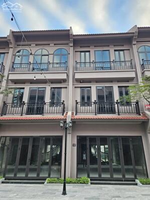  CẦN BÁN GẤP CĂN SHOPHOUSE VƯỜN VUA – PHÚ THỌ, NGAY GẦN HÀ NỘI – KINH DOANH & NGHỈ DƯỠNG CỰC TỐT - CHỈ 4 TỶ 600 TRIỆU 