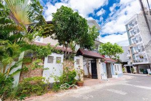 cần bán căn biệt thự nghỉ dưỡng mặt tiền đường chính khu á châu p2 tp. vũng tàu.