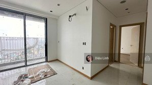 bán căn 2pn đông nam đẹp nhất sentosa sky park giá chỉ 3,3 tỷ. lh: 