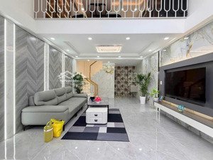 bán nhà riêng tại phạm văn bạch, phường 15 quận tân bình , (72m2) giá 8,3 tỷ, 5pn, 6wc