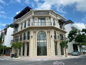 cho thuê mặt bằng lô góc siêu đẹp tầng 1 +2 300m2 khu phước hải giá 30 triệu/tháng