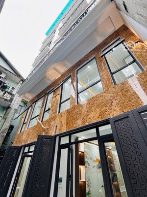 bán nhà tây sơn 38m2, 6 tầng thang máy nhập khẩu, nở hậu giá 13 tỷ