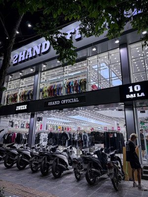 cho thuê mặt bằng kinh doanh mặt phố trần nhân tông, diện tích 100m2x1,5 tầng-mặt tiền 9m siêu đẹp