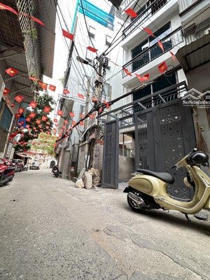 bán nhà hoàng hoa thám ba đình vị trí siêu đẹp oto vào nhà ngõ thông 3 thoáng nhà dân xây siêu đep