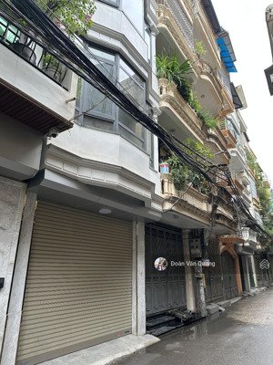 bán nhà hào nam, sát phố, gần ga cát linh. dt30m2 x mt5,5m x giá 8,5tỷ.