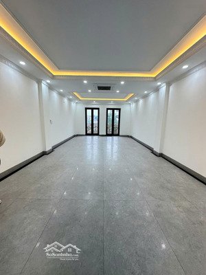 tôi cho thuê nhà riêng tại phố đỗ quang siêu hiếm 60m2 x 5 tầng, thông sàn, hợp văn phòng, spa 17tr