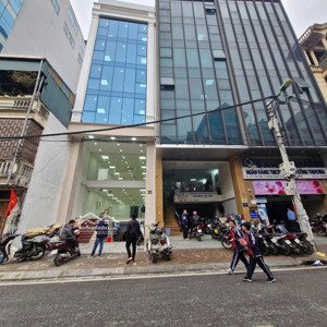 chính chủ cho thuê nhà trần quý kiên - dịch vọng, 120m2x6t, mt 8m, thông sàn, thang máy, pccc, 73tr