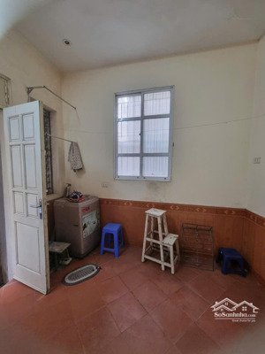 cho thuê nhà trọ 1pn, 1wc, 42m2, 4 triệu, ngọc lâm, long biên, hà nội: lh 