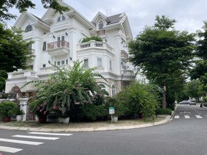 chuyển công tác bán nhanh căn góc 2 mặt tiền khu cityland garden hills, dt 10,56 x 20m