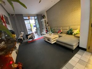 nhà 3,5 tầng đường tạ xuân thu, b3 vcn phước hải chỉ 10,5 tỷ có sổ hồng/ lh 