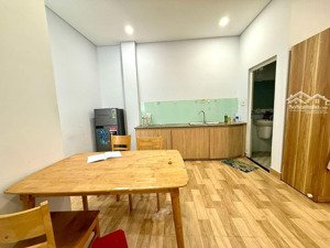 phú nhuận nhà nát 89m2 8,9 tỷ giáp quận 1 gần sân bay lh mr toản