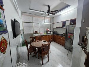 bán nhà đường trương công định, 9,5 tỷ, 99m2, 5pn, 4wc, pháp lý đầy đủ, giá cực chất