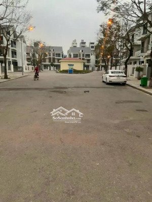 siêu phẩm - biệt thự song lập - vỉa hè ô tô tránh - kđt đáng sống - tiện ích bạt ngàn - hạ tầng đồn