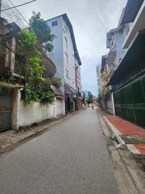 bán gấp nhà 110m2 giang biên - hà nội, tặng nhà pháp lý chuẩn bao sang tên đường ô tô tránh