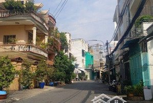 nhỉnh 7 tỷ- nhà 4 tầng - sổ hồng - 83m - hẻm ôtô 8m - lê văn lương q7 - khu dân trí lh gặp chủ