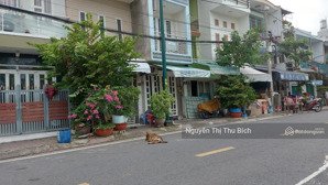 bán nhà mặt tiền ba đình, quận 8, view sông, vĩa hè 3m, 4 tầng, ngang 6.5m, nhích 7 tỷ