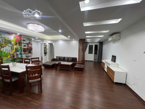 bán căn hộ 132m2 tòa 197 trần phú hà đông 3pn, 2wc, lô góc, giá 7.35 tỷ