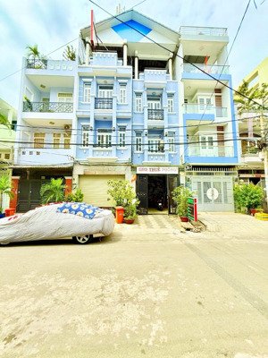 căn hộ dịch vụ chdv dt 8x19m đường 12m tô hiệu- hoà bình, 18 phòng, tn 100tr/tháng. chỉ 19.8 tỷ