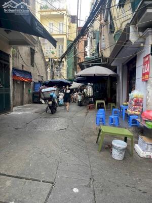 Bán 64M trần khát chân tặng nhà 10M ra ô tô hai bà trưng