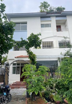 cho thuê biệt thự song lập mỹ hào - phú mỹ hưng