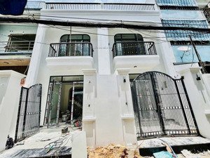 bán nhà mới xây sát chợ tân hương, hẻm đường phạm ngọc, p. tân quý, quận tân phú, giá hơn 6 tỷ