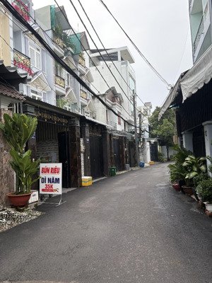 bán nhà mặt tiền 6,2m- gần đường nguyễn duy trinh- quận 2- tphcm. dt: 67,5m2 . giá: 7,3 tỷ