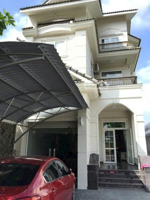 bán gấp biệt thự 240m2 ngay liên phường, phú hữu, quận 9, phong cách châu, full nội thất cao cấp