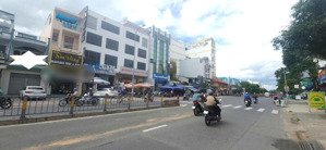 bán nhà mặt tiền huỳnh tấn phát , vị trí kinh doanh đắc địa .