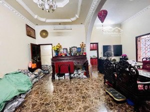 bán nhanh nhà mặt phố tôn đức thắng, hàng bột, đống đa 45m2 31.8 tỷ