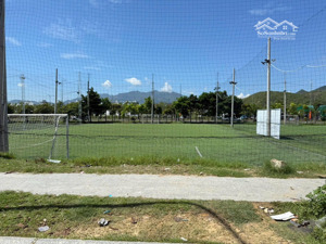 bán nhà 3 tầng kđt mỹ gia gói 7 đối diện sân bóng